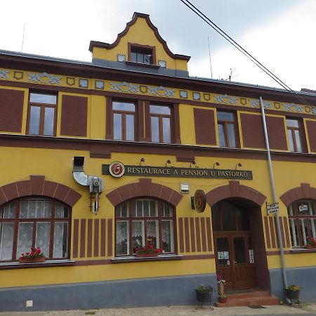 U Pastorku Hotel Racice  Bagian luar foto