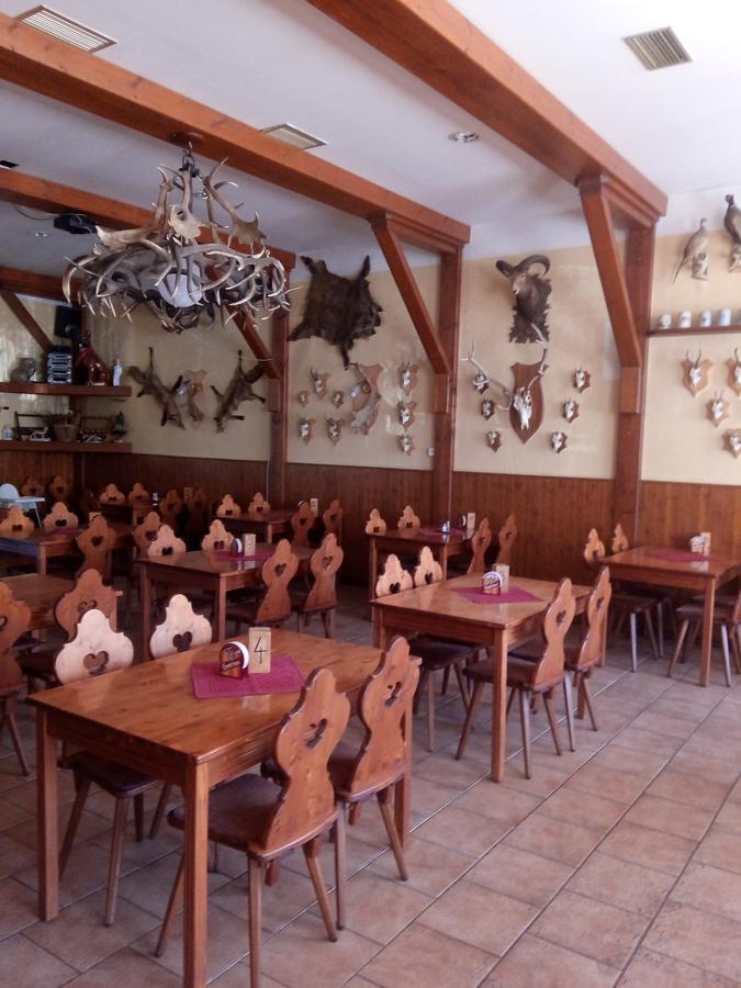 U Pastorku Hotel Racice  Bagian luar foto